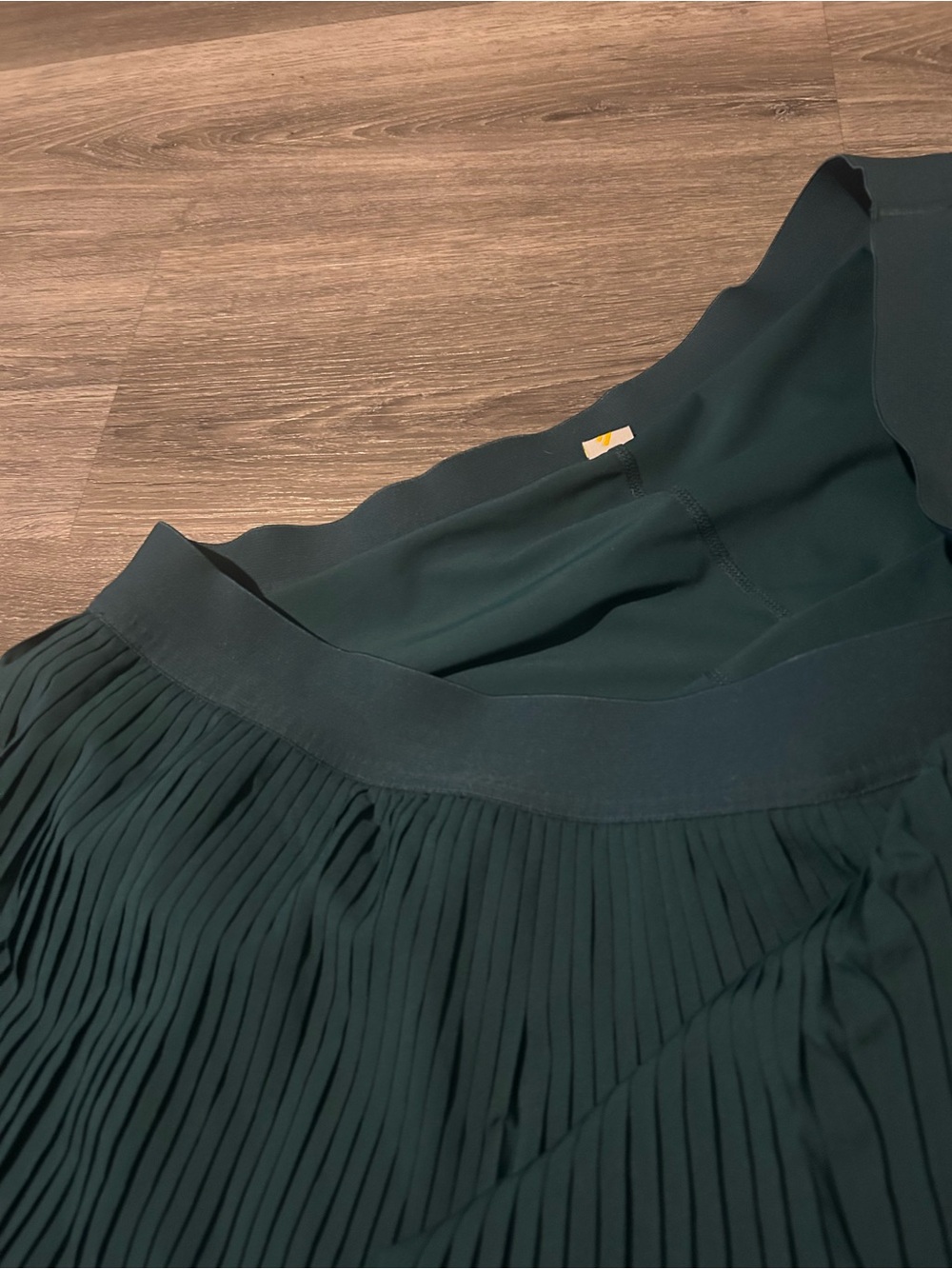 H&M Teal Pleated Mini Skirt - Picture 6 of 8